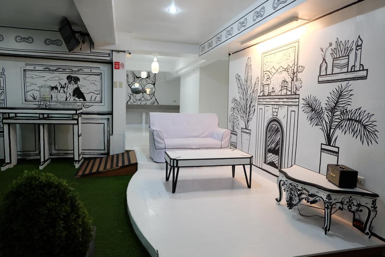 Spaces Hotel Makati Makati City Exterior photo